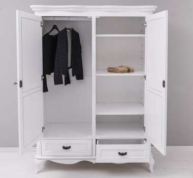 Chic wardrobe with 2 doors and 2 drawers