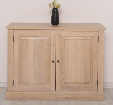 Elegant Oak Display Cabinet...