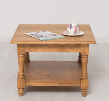 Coffee table with turned legs and a low shelf , top oak - PS710-TOP OAK