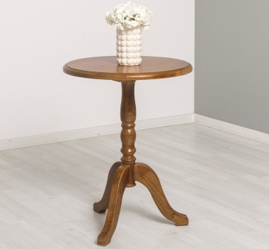 Round coffee table