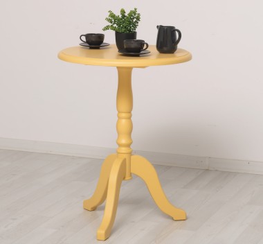 Round coffee table