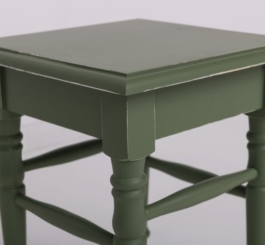 Chair with turned legs - PS679