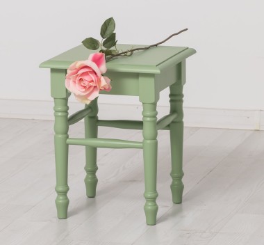 Chair with turned legs - PS679